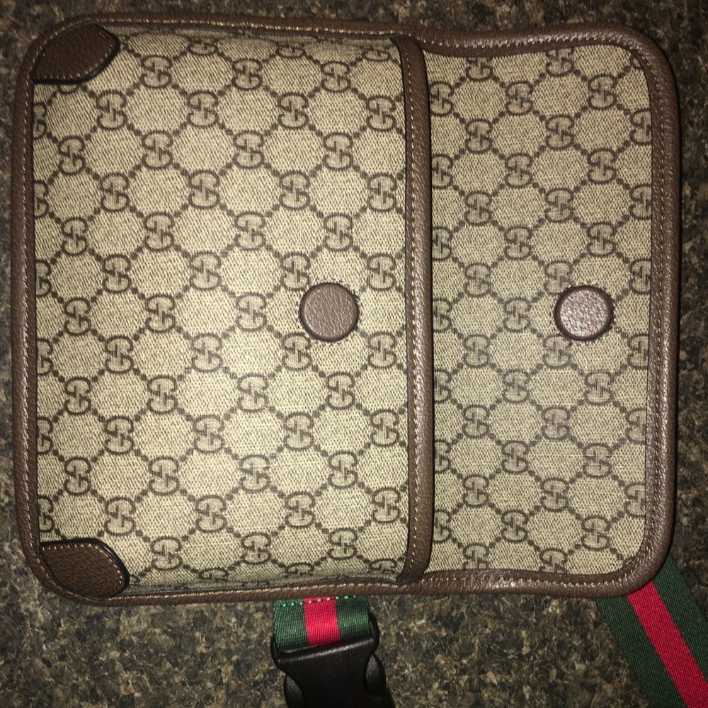 Gucci unisex messenger bag